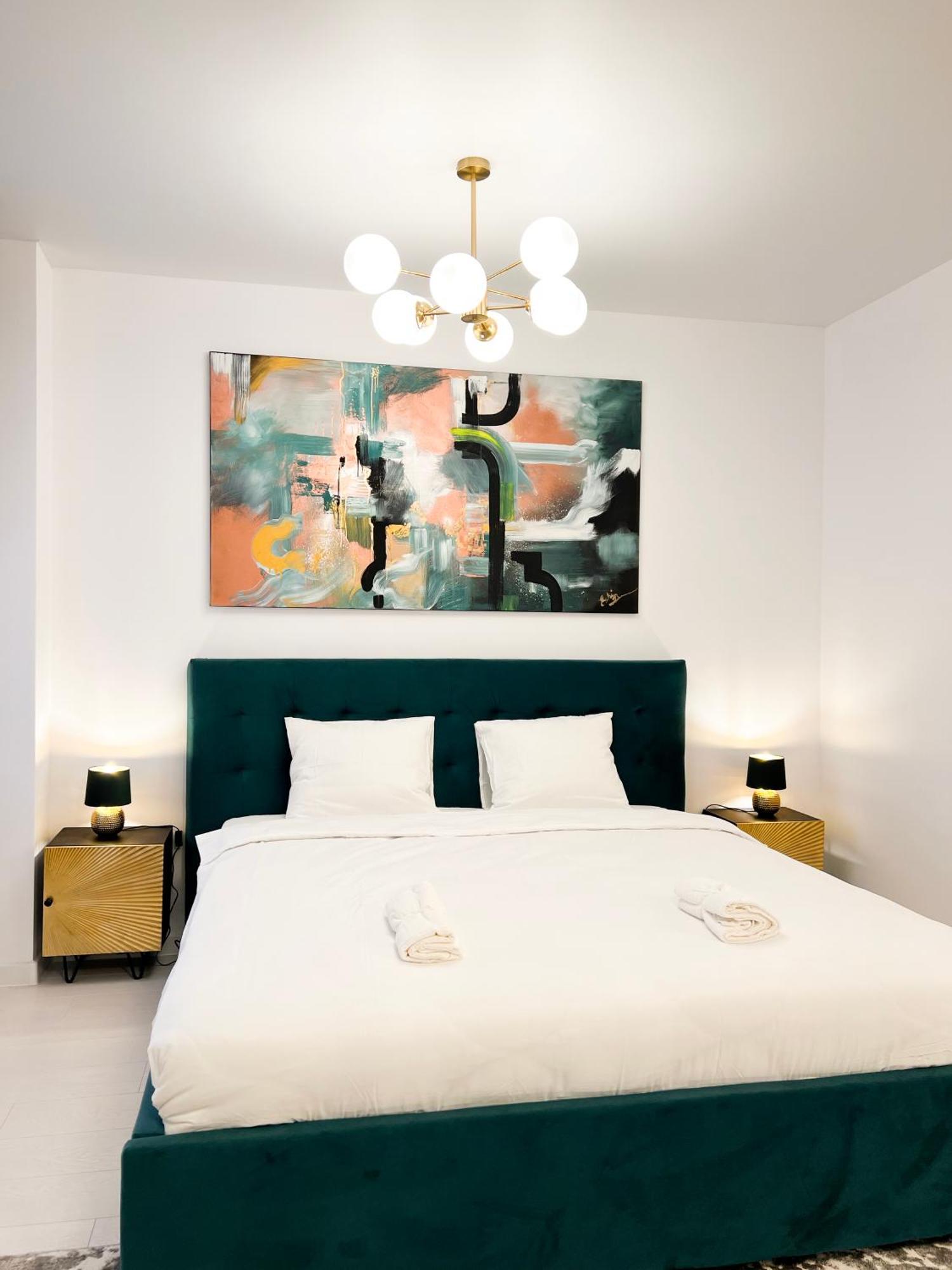 Happy Studio By Rh Living Bucureşti Ngoại thất bức ảnh
